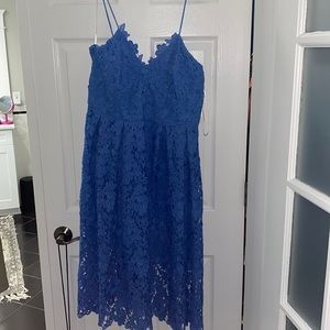 NWT Donna Morgan blue lace dress